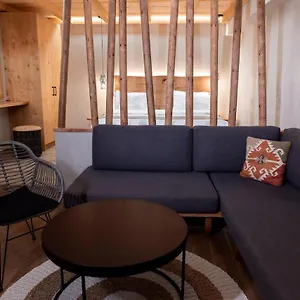  Apartment Theros By Agora Luxury In The Heart Of